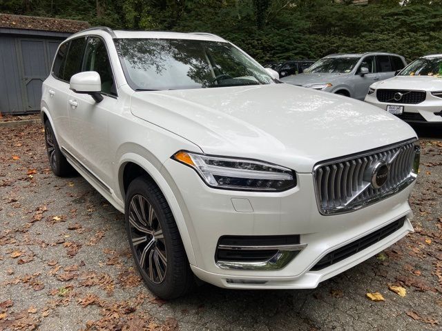 2024 Volvo XC90 Core Bright Theme