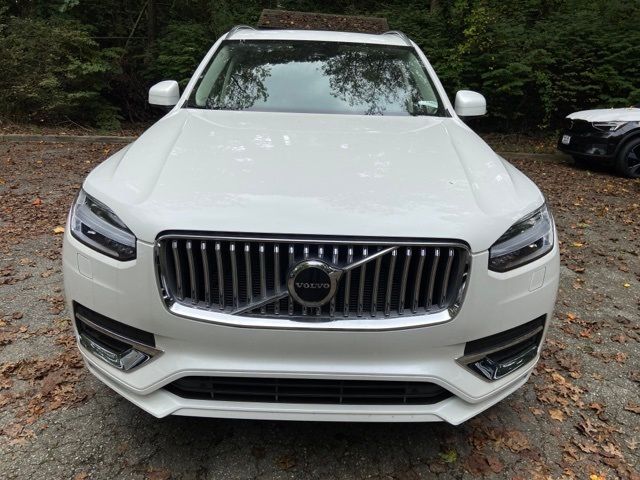 2024 Volvo XC90 Core Bright Theme