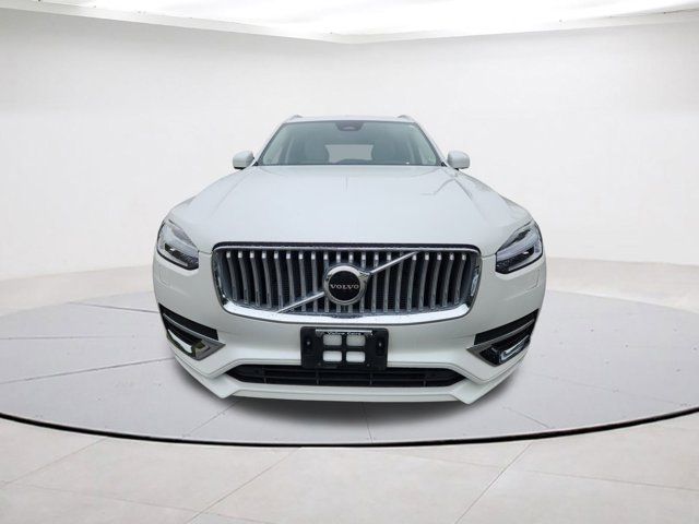 2024 Volvo XC90 Core Bright Theme