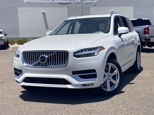 2024 Volvo XC90 Core Bright Theme