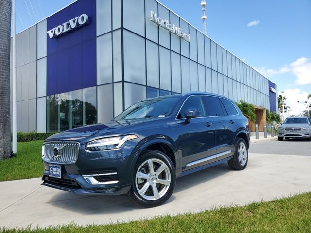 2024 Volvo XC90 Core Bright Theme