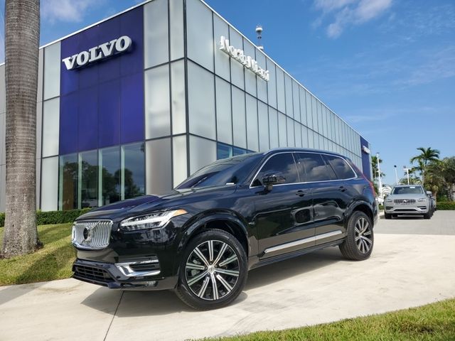 2024 Volvo XC90 Core Bright Theme