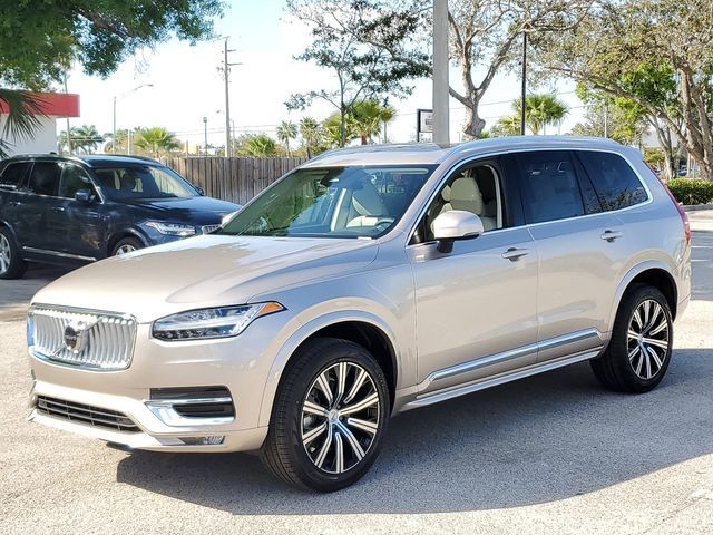 2024 Volvo XC90 Core Bright Theme