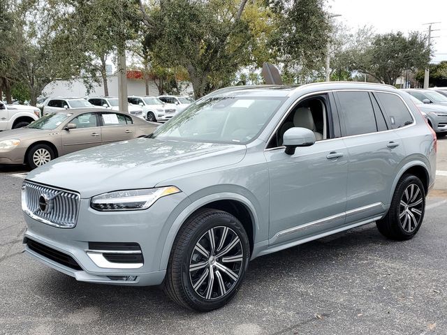 2024 Volvo XC90 Core Bright Theme