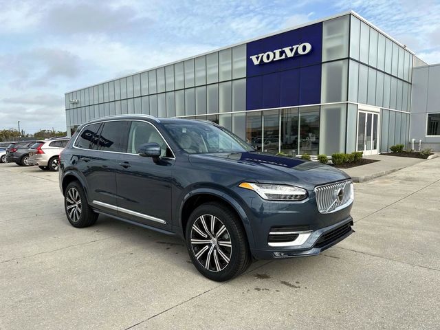 2024 Volvo XC90 Core Bright Theme