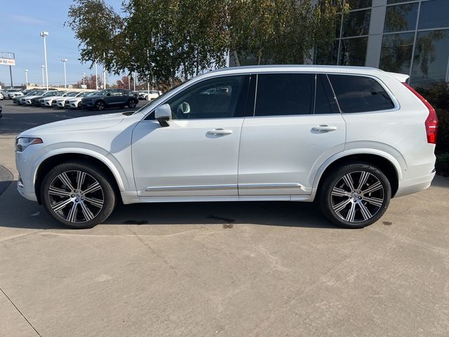 2024 Volvo XC90 Plus Bright Theme