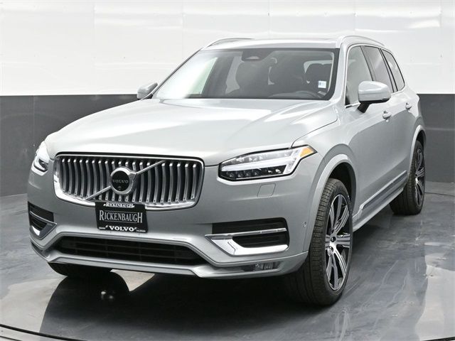 2024 Volvo XC90 Plus Bright Theme