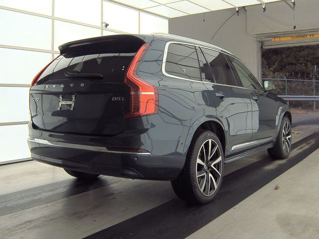 2024 Volvo XC90 Plus Bright Theme