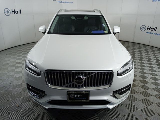 2024 Volvo XC90 Plus Bright Theme