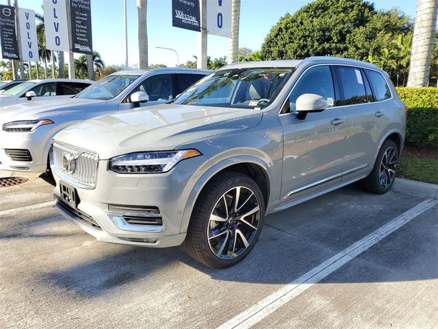 2024 Volvo XC90 Plus Bright Theme