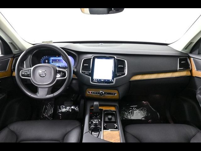 2024 Volvo XC90 Plus Bright Theme