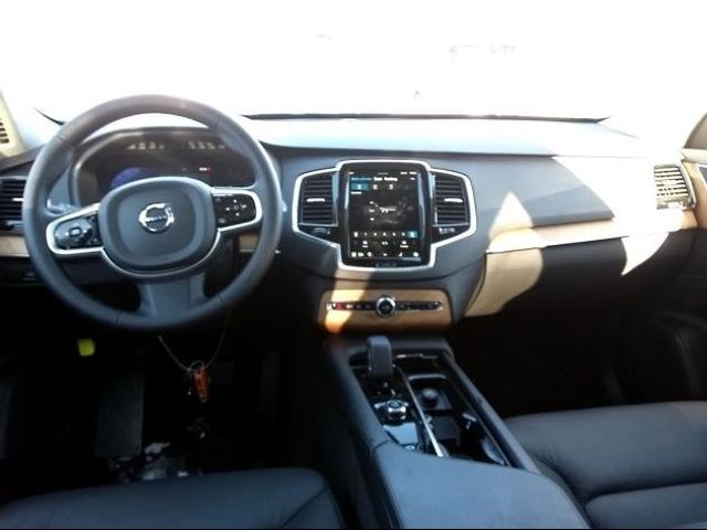 2024 Volvo XC90 Plus Bright Theme