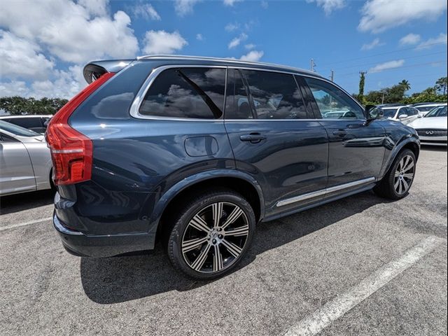 2024 Volvo XC90 Plus Bright Theme