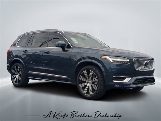 2024 Volvo XC90 Plus Bright Theme