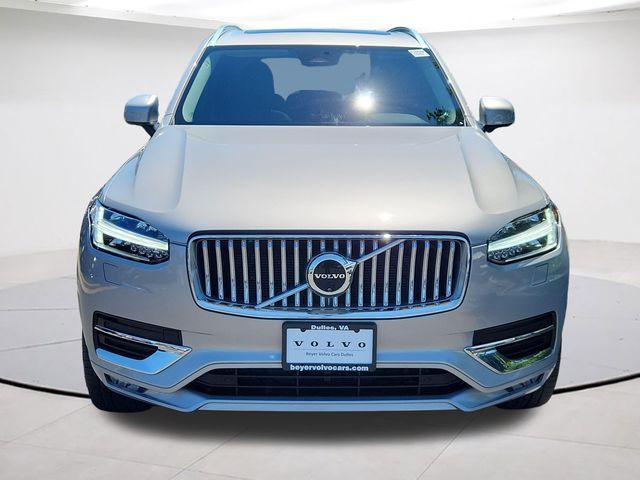 2024 Volvo XC90 Plus Bright Theme