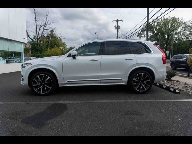 2024 Volvo XC90 Plus Bright Theme