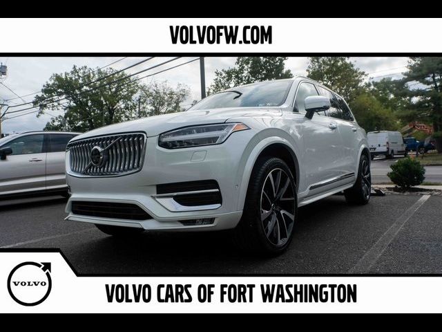 2024 Volvo XC90 Plus Bright Theme