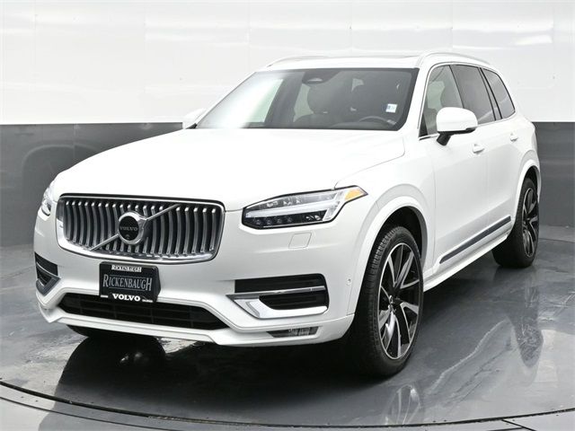 2024 Volvo XC90 Plus Bright Theme