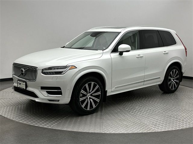 2024 Volvo XC90 Plus Bright Theme