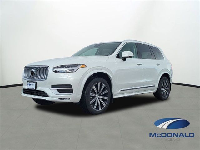 2024 Volvo XC90 Plus Bright Theme