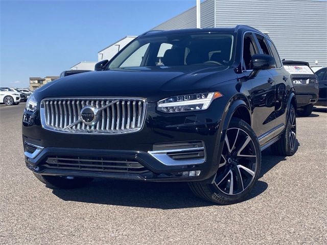 2024 Volvo XC90 Plus Bright Theme