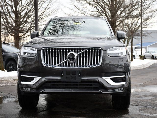 2024 Volvo XC90 Plus Bright Theme