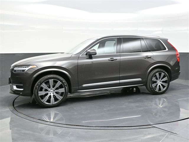 2024 Volvo XC90 Plus Bright Theme