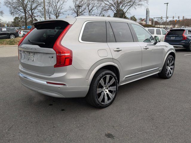 2024 Volvo XC90 Plus Bright Theme