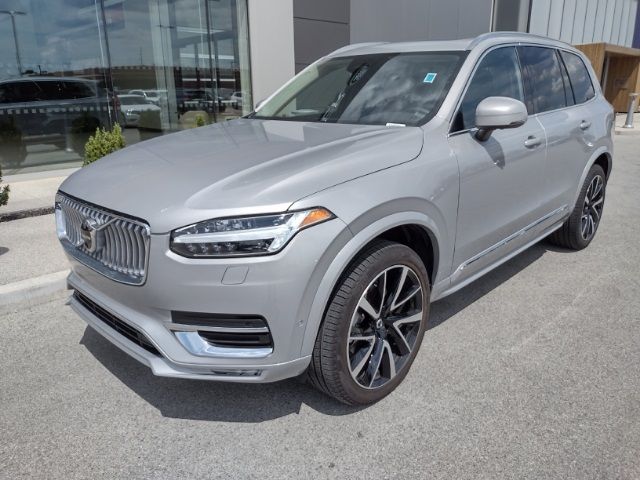 2024 Volvo XC90 Plus Bright Theme