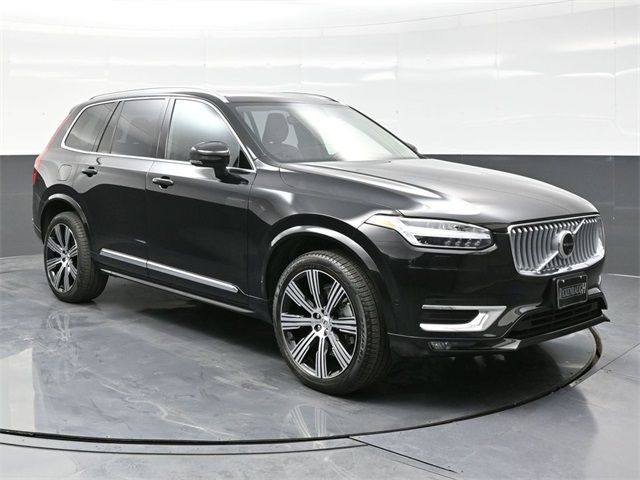 2024 Volvo XC90 Plus Bright Theme