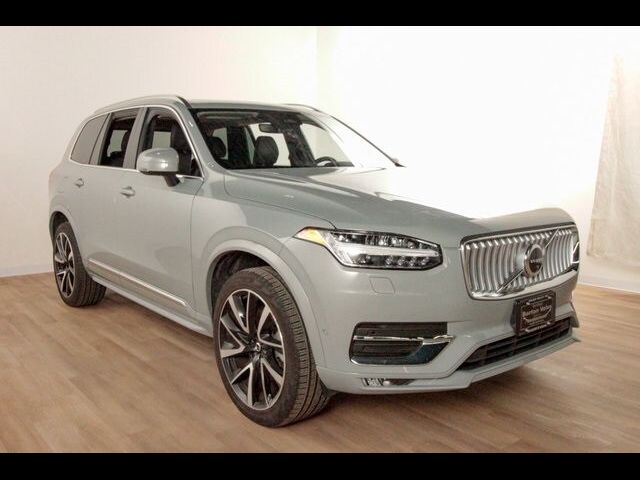 2024 Volvo XC90 Plus Bright Theme