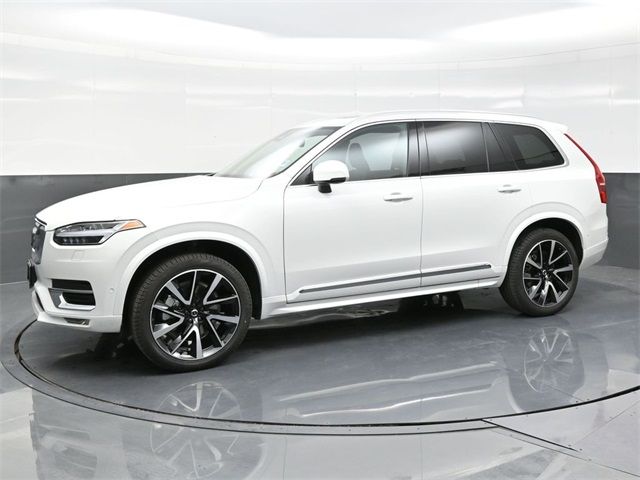 2024 Volvo XC90 Plus Bright Theme