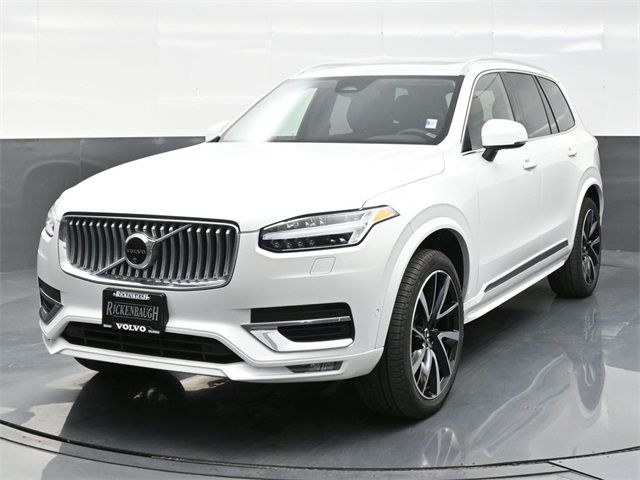 2024 Volvo XC90 Plus Bright Theme