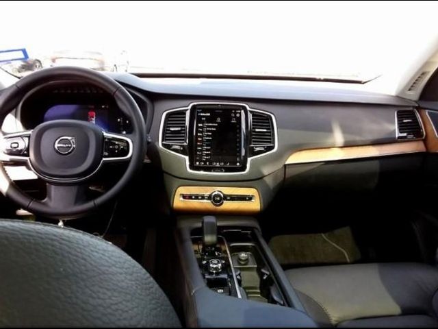 2024 Volvo XC90 Plus Bright Theme