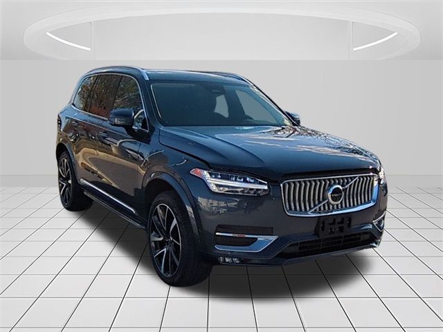 2024 Volvo XC90 Plus Bright Theme