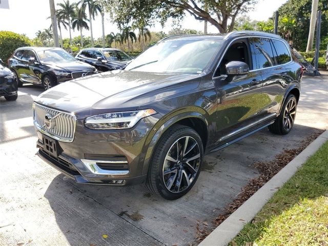 2024 Volvo XC90 Plus Bright Theme