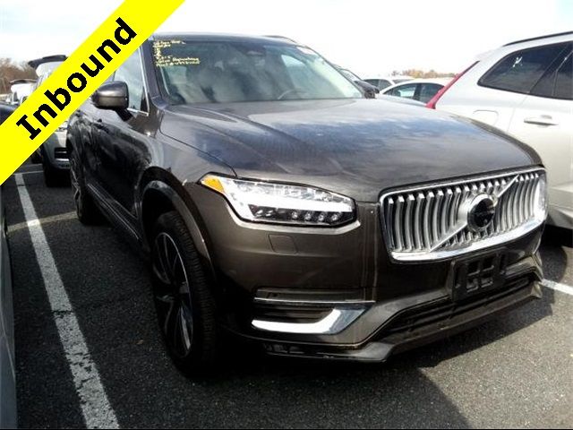 2024 Volvo XC90 Plus Bright Theme