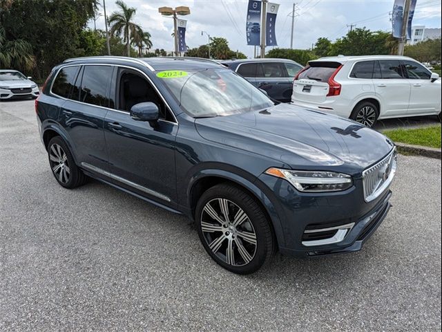 2024 Volvo XC90 Plus Bright Theme