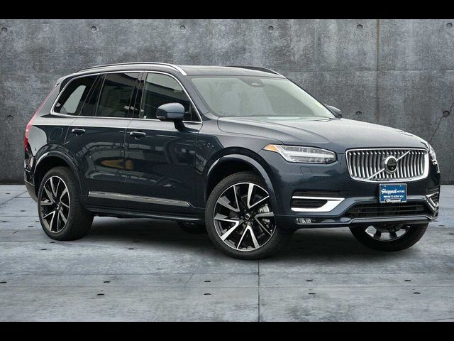 2024 Volvo XC90 Plus Bright Theme