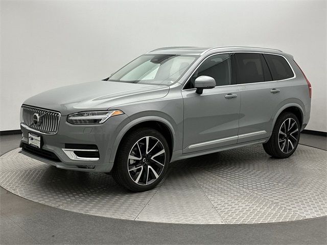 2024 Volvo XC90 Plus Bright Theme