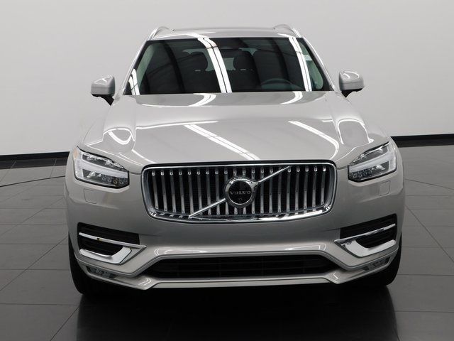 2024 Volvo XC90 Plus Bright Theme