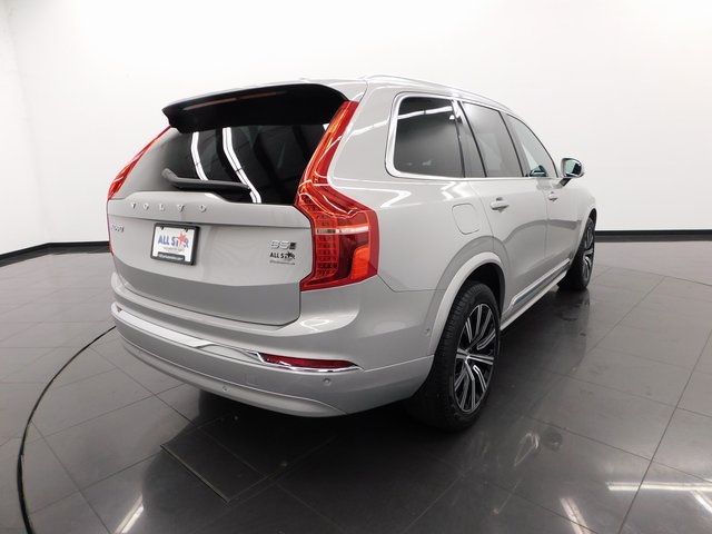 2024 Volvo XC90 Plus Bright Theme