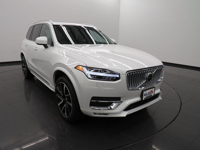 2024 Volvo XC90 Plus Bright Theme