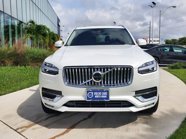 2024 Volvo XC90 Plus Bright Theme