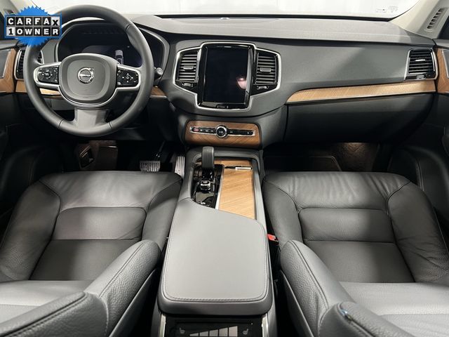 2024 Volvo XC90 Plus Bright Theme