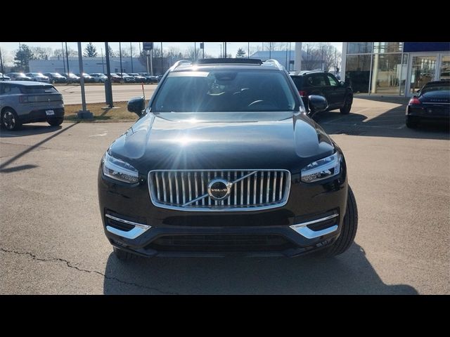 2024 Volvo XC90 Plus Bright Theme