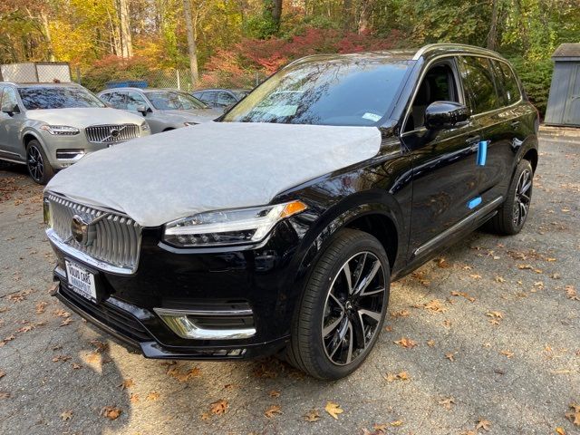 2024 Volvo XC90 Plus Bright Theme