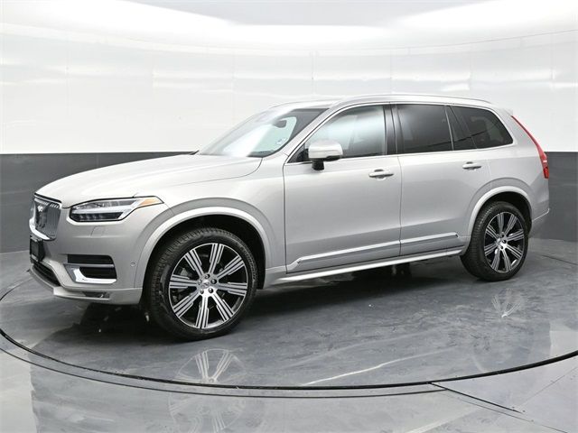 2024 Volvo XC90 Plus Bright Theme