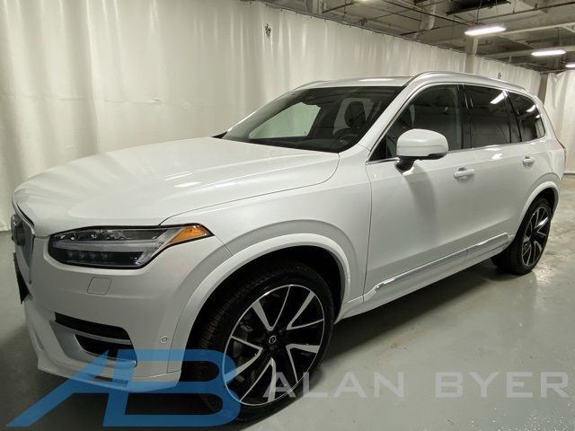 2024 Volvo XC90 Plus Bright Theme