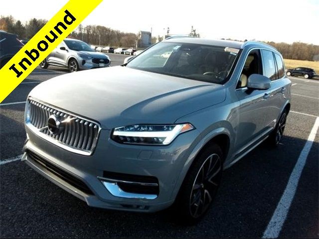 2024 Volvo XC90 Plus Bright Theme